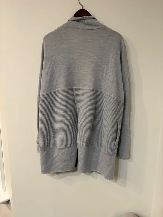 Lululemon Sit In Lotus Wrap II - Picture 5 of 6